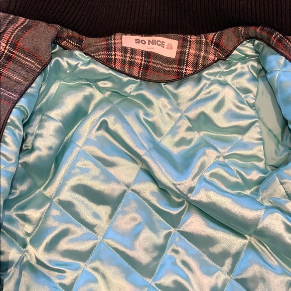 Cute short spring / fall jacket! - Picture 2 of 5